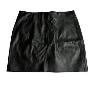 Shinestar Black Vegan‎ Leather Mini Skirt Juniors Medium NWT
